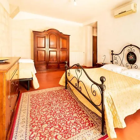 B&B Villa Flora Santeramo in Colle Buitenkant foto